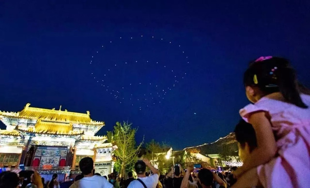 無人機(jī)孔明燈 無人機(jī)孔明燈